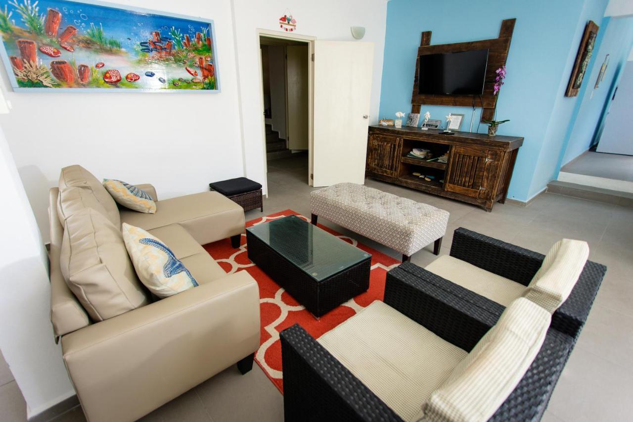 Westpunt Beach Apartments Вилемстад Екстериор снимка