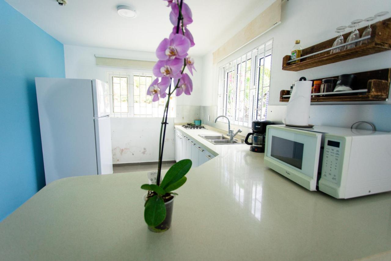 Westpunt Beach Apartments Вилемстад Екстериор снимка