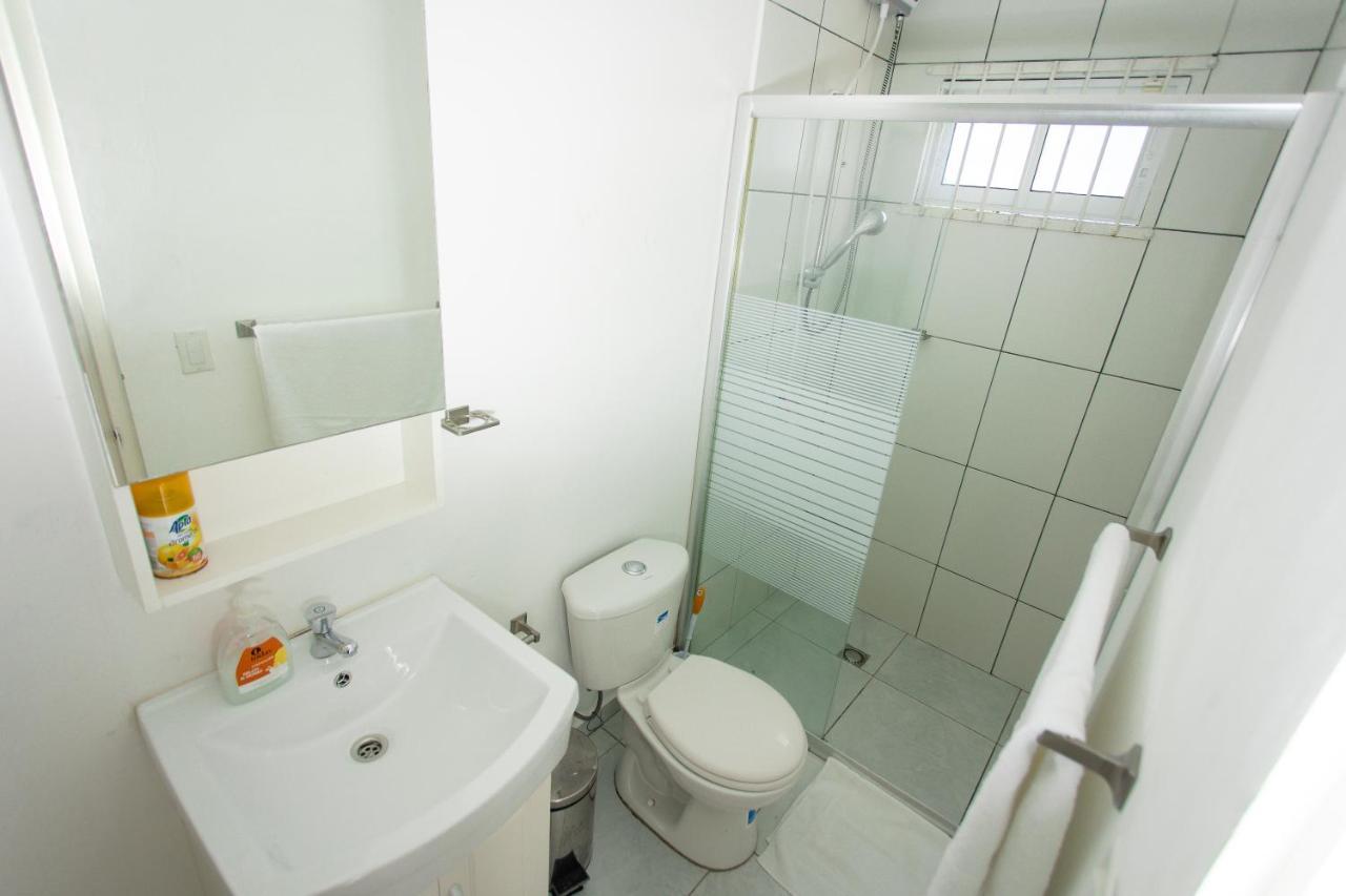 Westpunt Beach Apartments Вилемстад Екстериор снимка