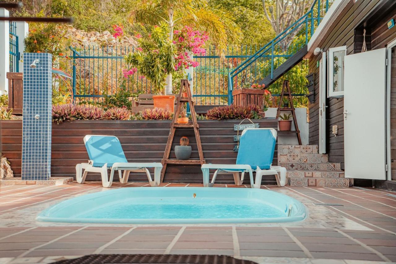 Westpunt Beach Apartments Вилемстад Екстериор снимка